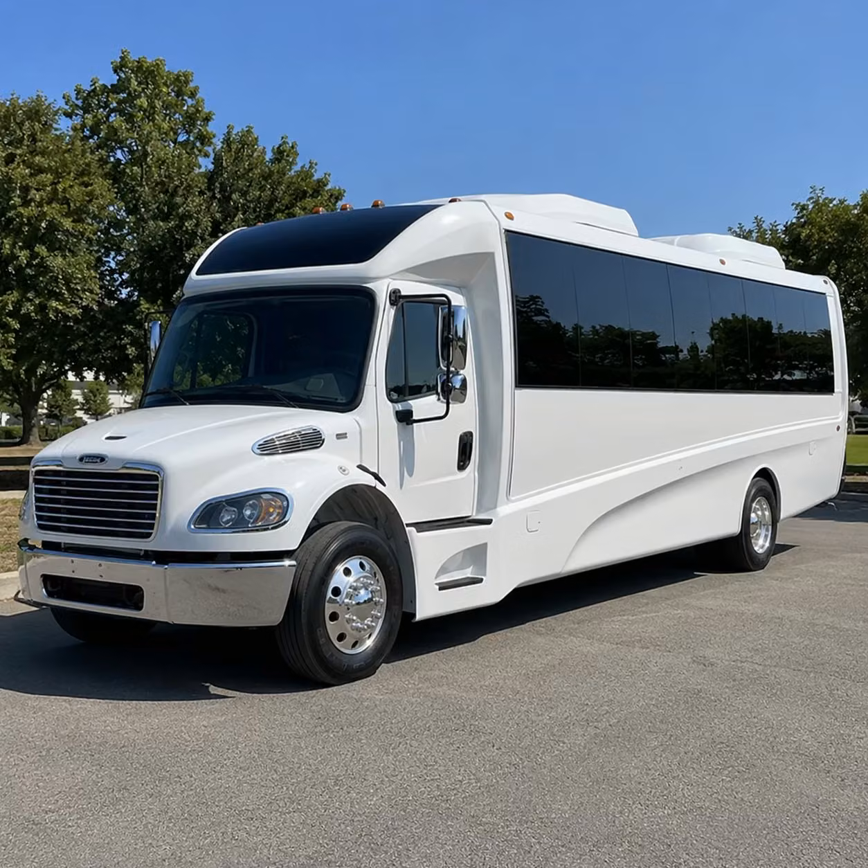 minibus and shuttle rentals for outdoor and garden wedding venues in orlando