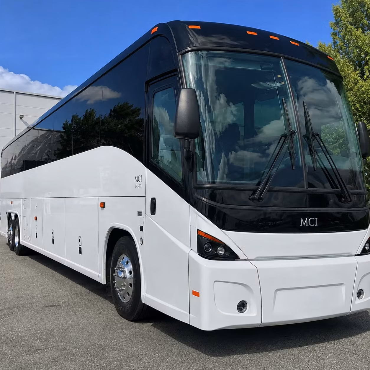 no matter the group size there is an orlando airport shuttle bus built for your transfer