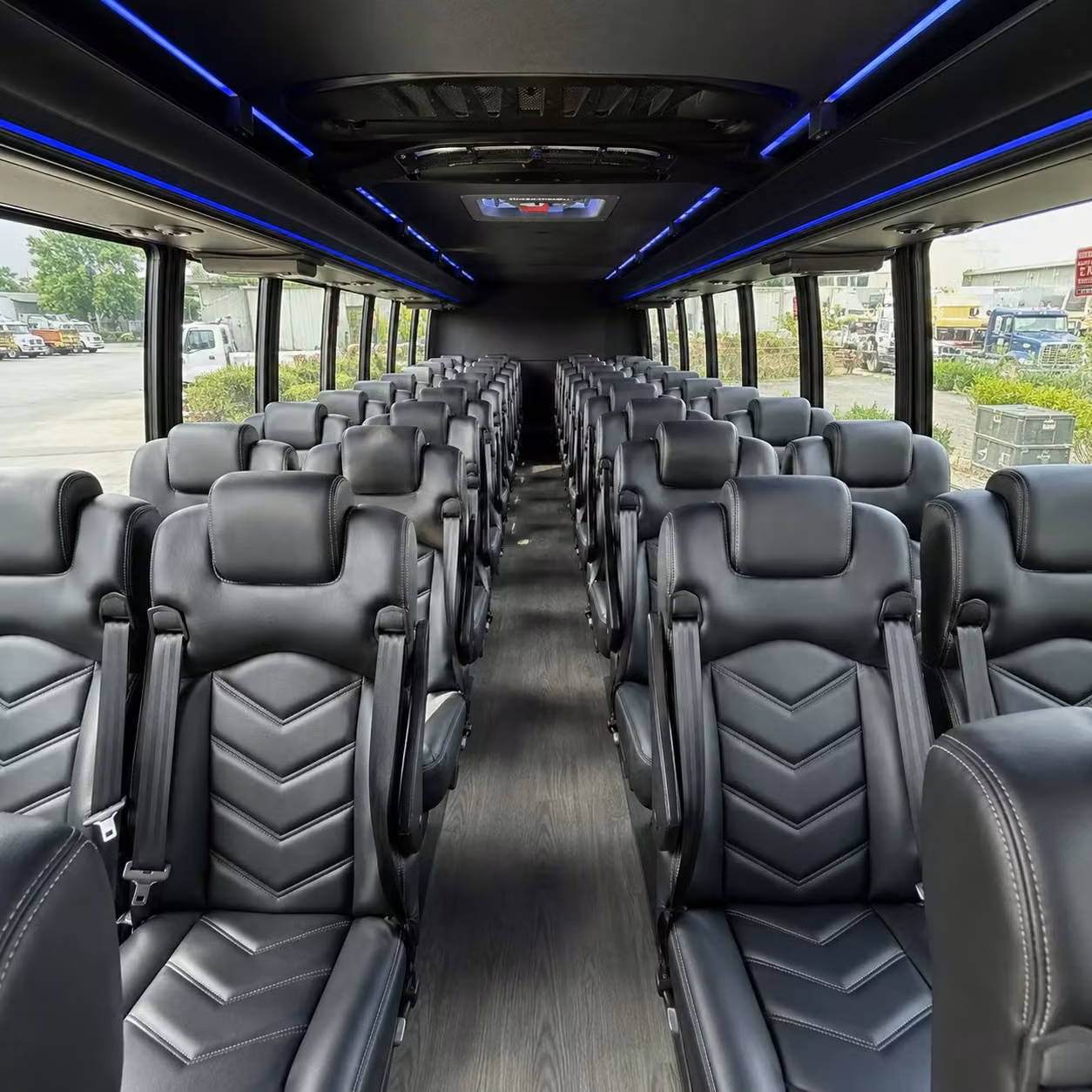 orlando 25 passenger minibus rental